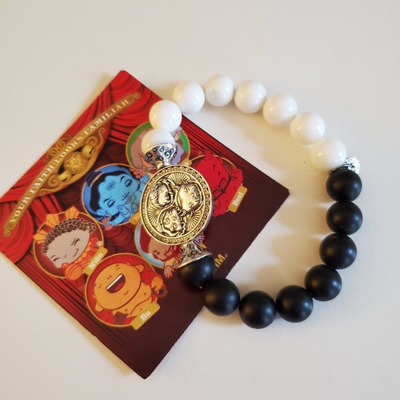 OHM Beads "Oneness" Stretch Bracelet - Onyx and Mother of Pearl - Picture 9 of 13